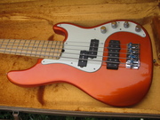 Продам FENDER USA American Deluxe Precision P-Bass V 5