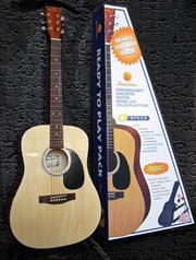 СРОЧНО!Продается аккустическая гитара Pearl River D-2