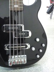 Бас-гитара Yamaha BB615 BM 5 струн